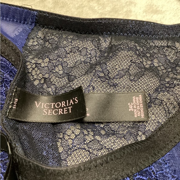 Victoria's Secret Midnight Blue Lace Bra Set - Picture 7 of 10